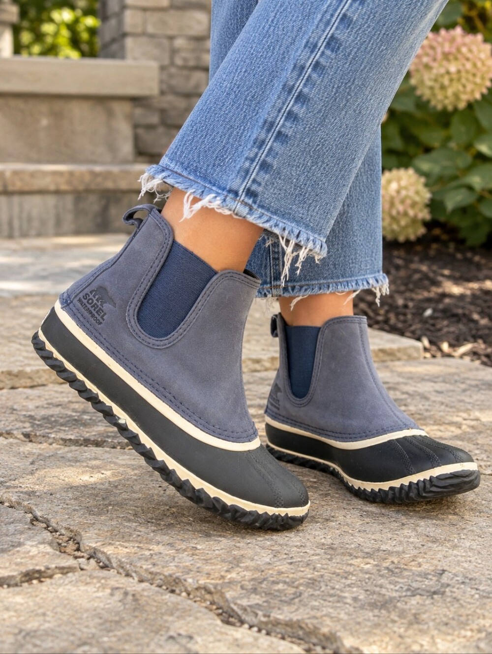 SOREL Women's Out 'N About Chelsea Waterproof Boot Size 7